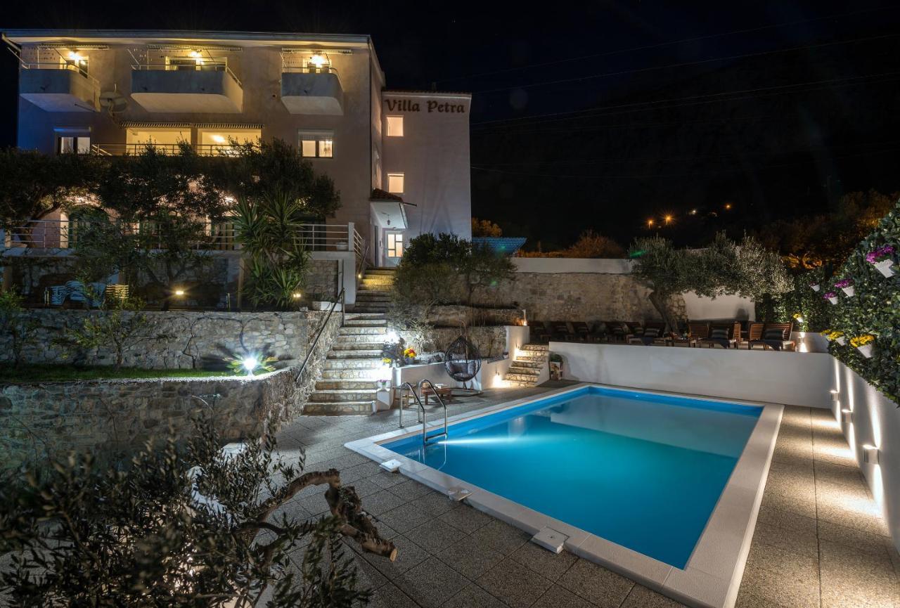 Villa Petra Apartment With Private Pool Makarska Exterior photo